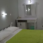 Atlas 3* Karterados (Santorini)