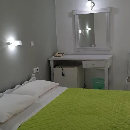 Atlas 3* Karterados (Santorini)