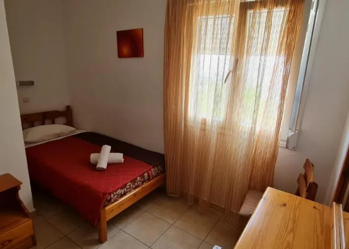 Atlas 3* Karterados (Santorini)